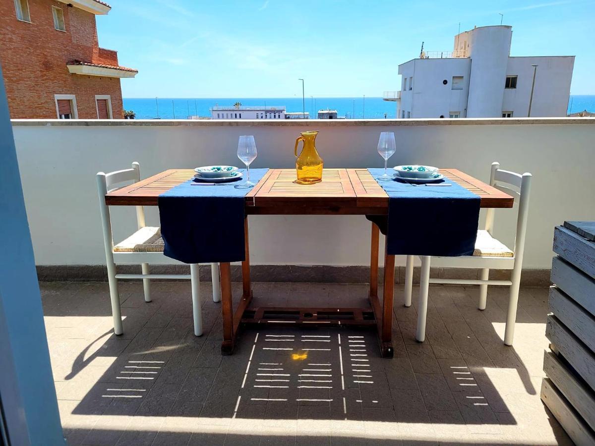 Brezza Di Mare Leilighet Lido di Ostia Eksteriør bilde