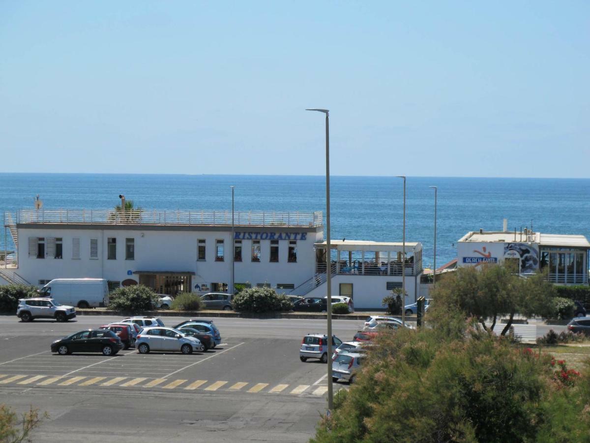 Brezza Di Mare Leilighet Lido di Ostia Eksteriør bilde