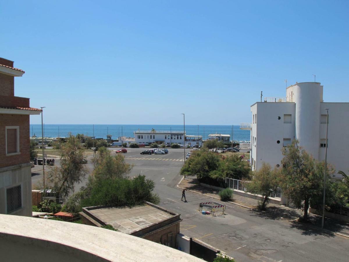 Brezza Di Mare Leilighet Lido di Ostia Eksteriør bilde